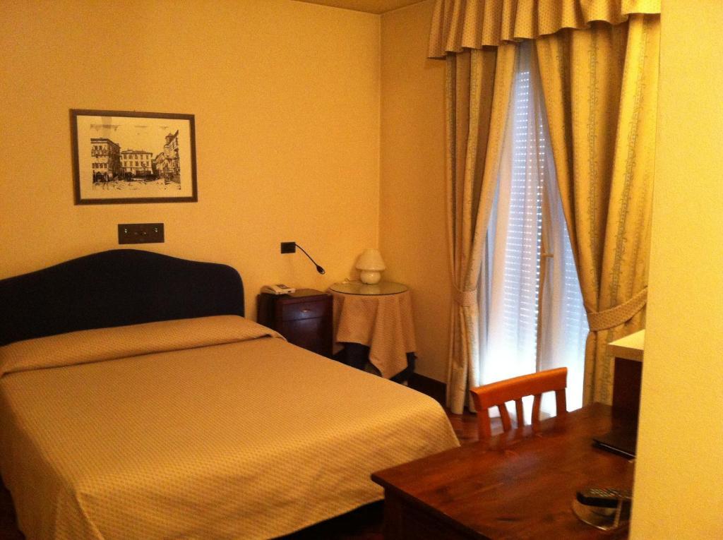 Hotel Il Cigno ペルージャ 部屋 写真